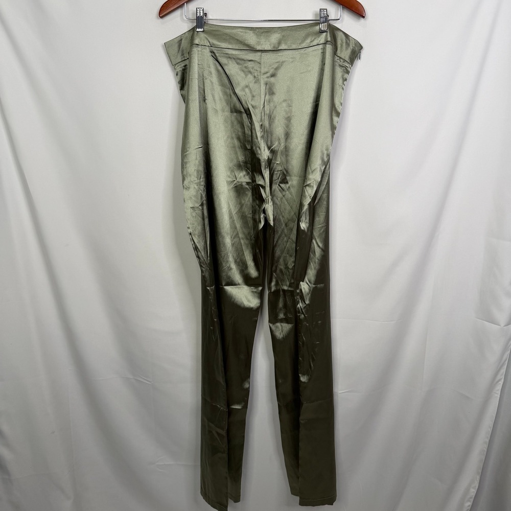PrettyLittleThing Plus Olive Satin Wide Leg Trouser US L NWT - Picture 7 of 9